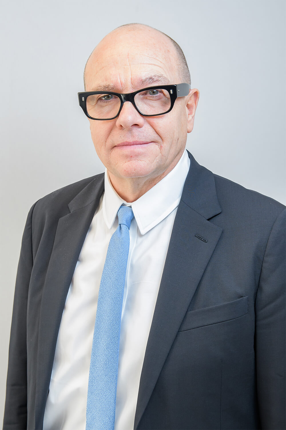 Dr Paul Ettlinger Dr Angela Rai